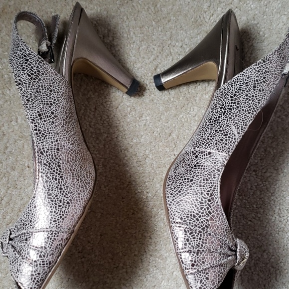 Bandolino Peeptoe  Shoes - Picture 2 of 2